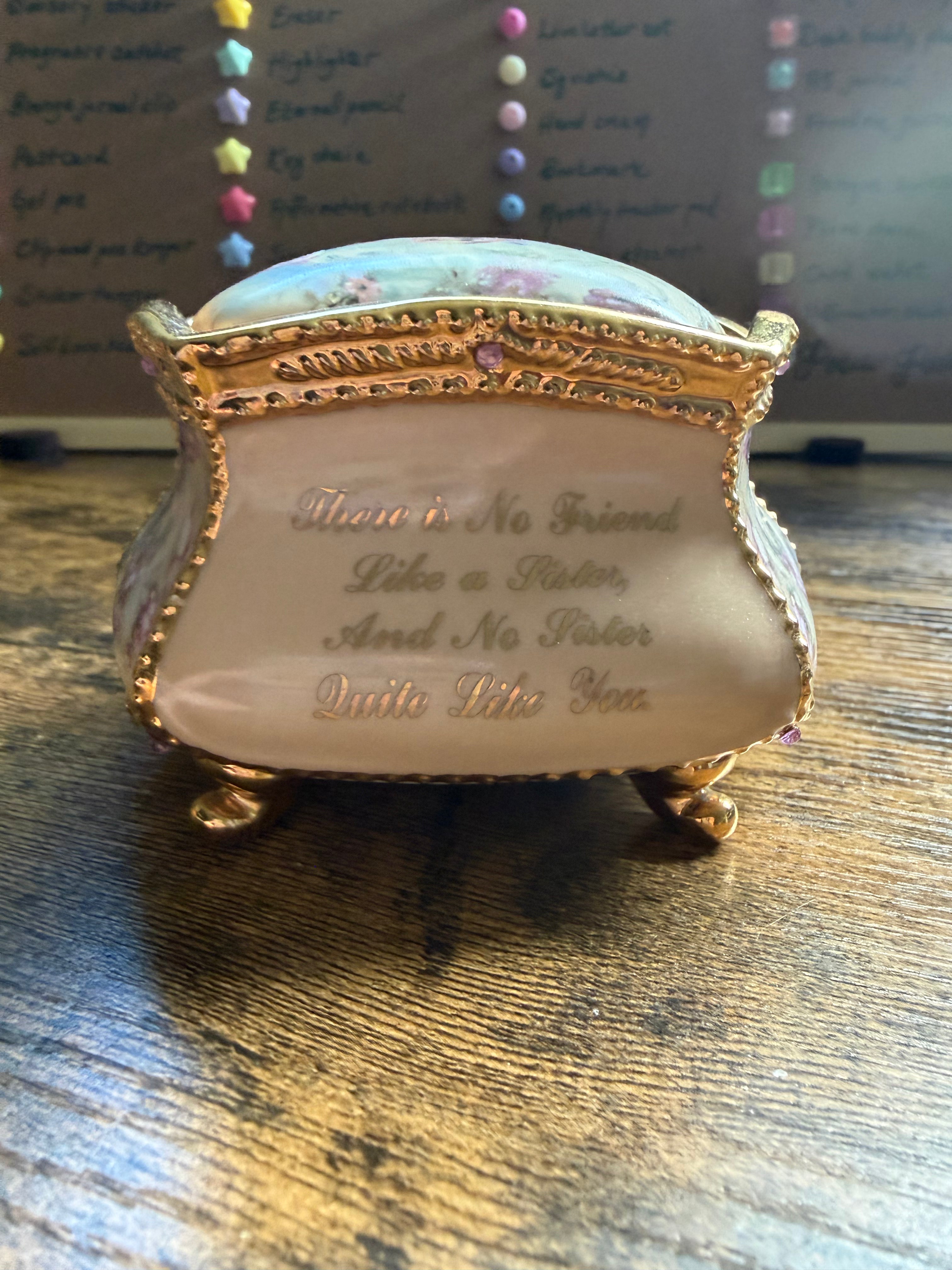 Antique Ceramic Sisters Themed Music Box 🎶✨ — Large Jewelry & Keepsake Storage